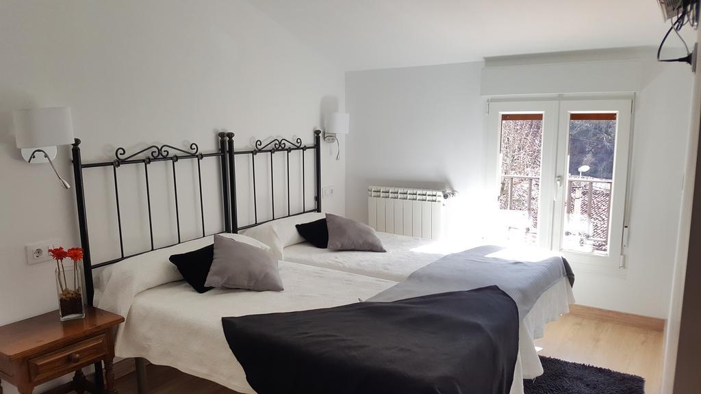 Hostal Nevandi Еспинама Екстериор снимка